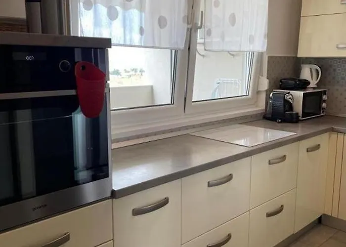 Appartement Modern In With Three Bedrooms And Balcony - Ta Leut Agency