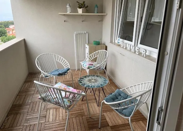 Apartman Modern In With Three Bedrooms And Balcony - Ta Leut Agency